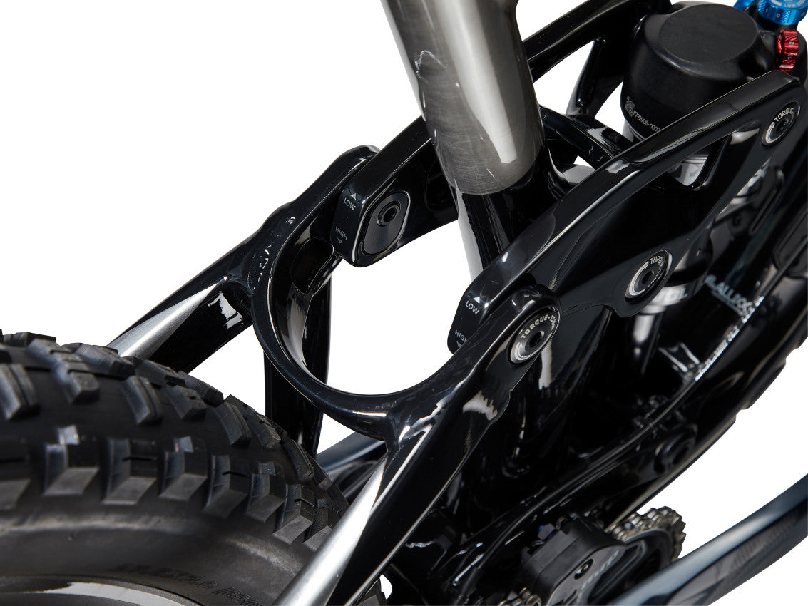 Image 8 of 9 - Black Detail 5