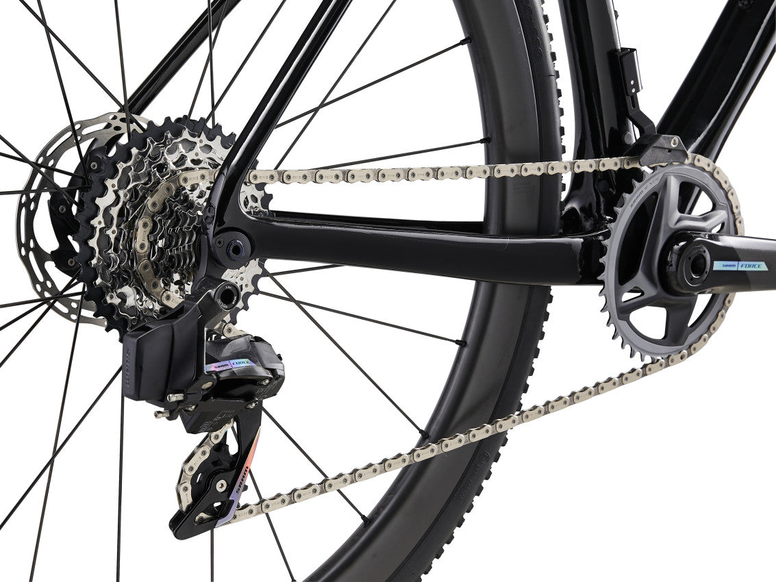 MY23 Brava Advanced Pro 0_Color A Orion Nebula_Road-10