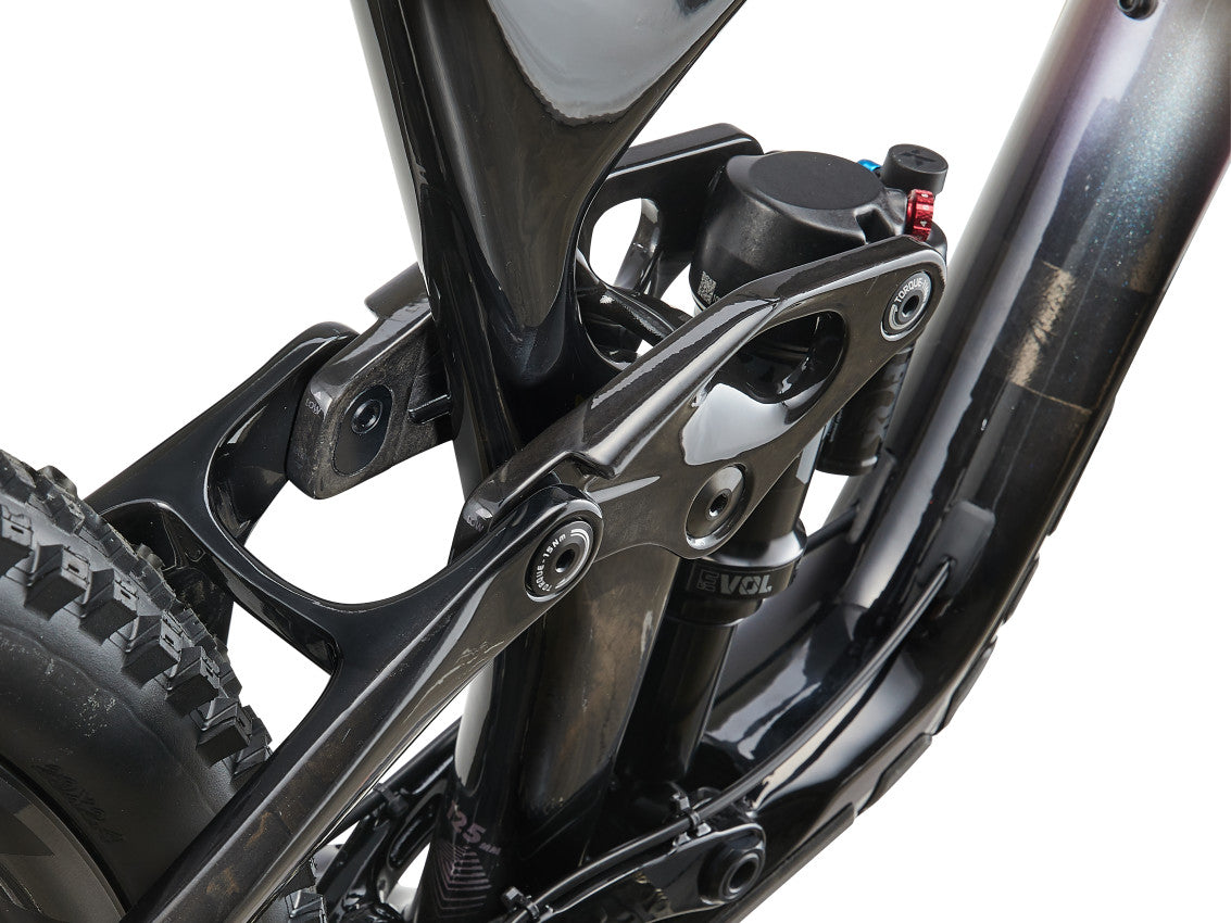 Image 9 of 10 - Intrigue Advanced Pro 29 2