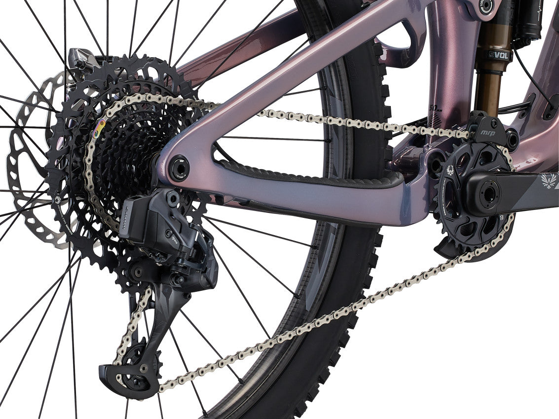 Image 8 of 9 - MY23 Intrigue LT Advanced Pro  0_Color A Mirage_D_8