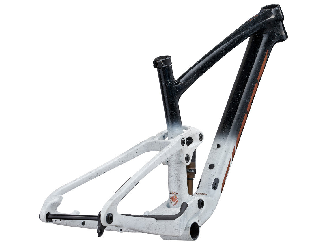 Image 3 of 3 - MY24 Anthem Advanced 29-FR_Color A Marble_Rear