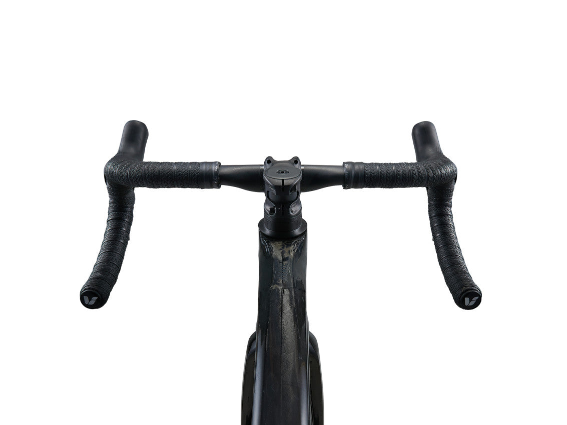 MY24 Avail Advanced Pro 0_Color A Carbon-D17