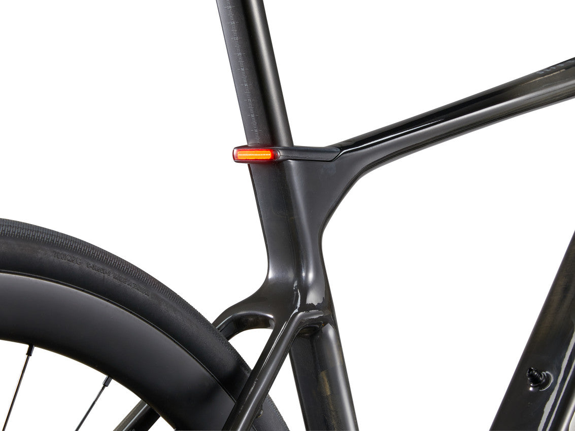 MY24 Defy Advanced E+ EL 1_Color A Raw carbon-D8