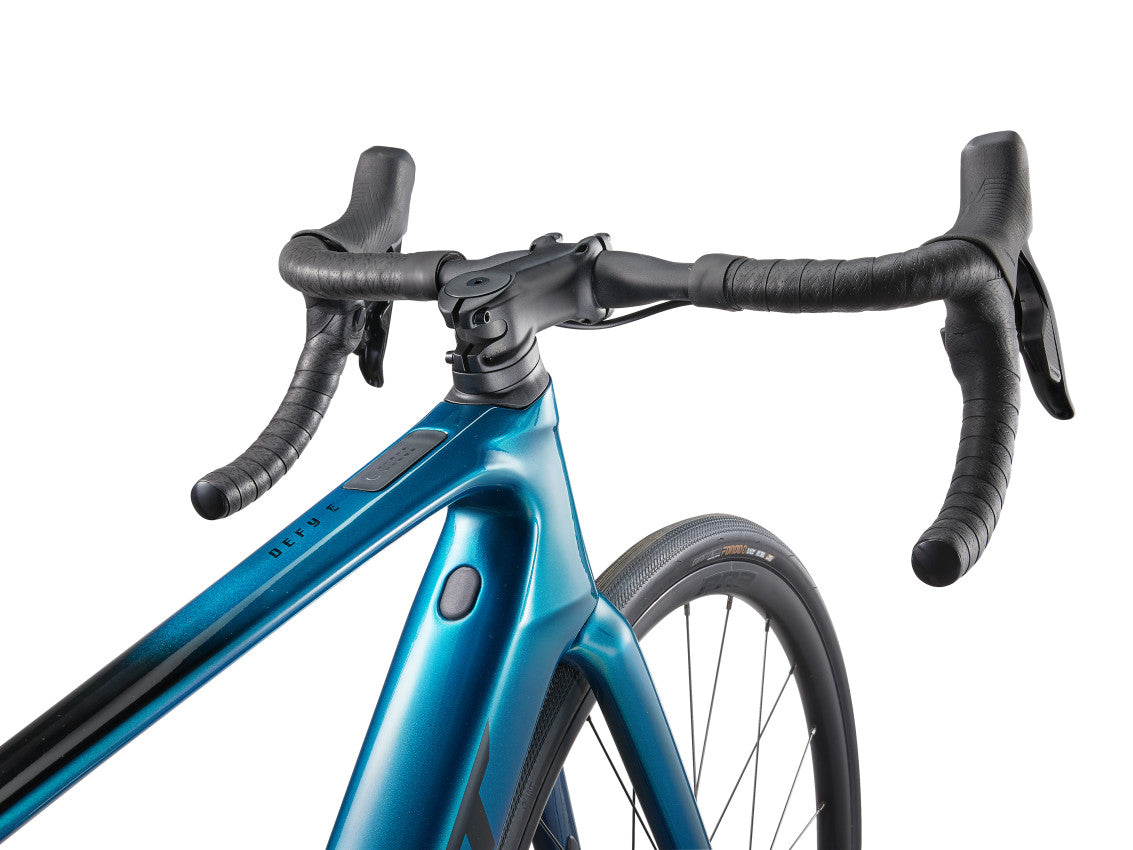 MY24 Defy Advanced E+ EL 2_Color A Sea Sparkle-D2