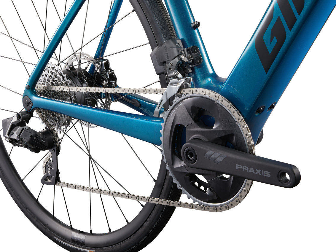 MY24 Defy Advanced E+ EL 2_Color A Sea Sparkle-D3