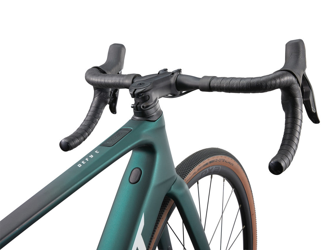 MY24 Defy Advanced E+ EL AR_Color A Kelp Forest-D3