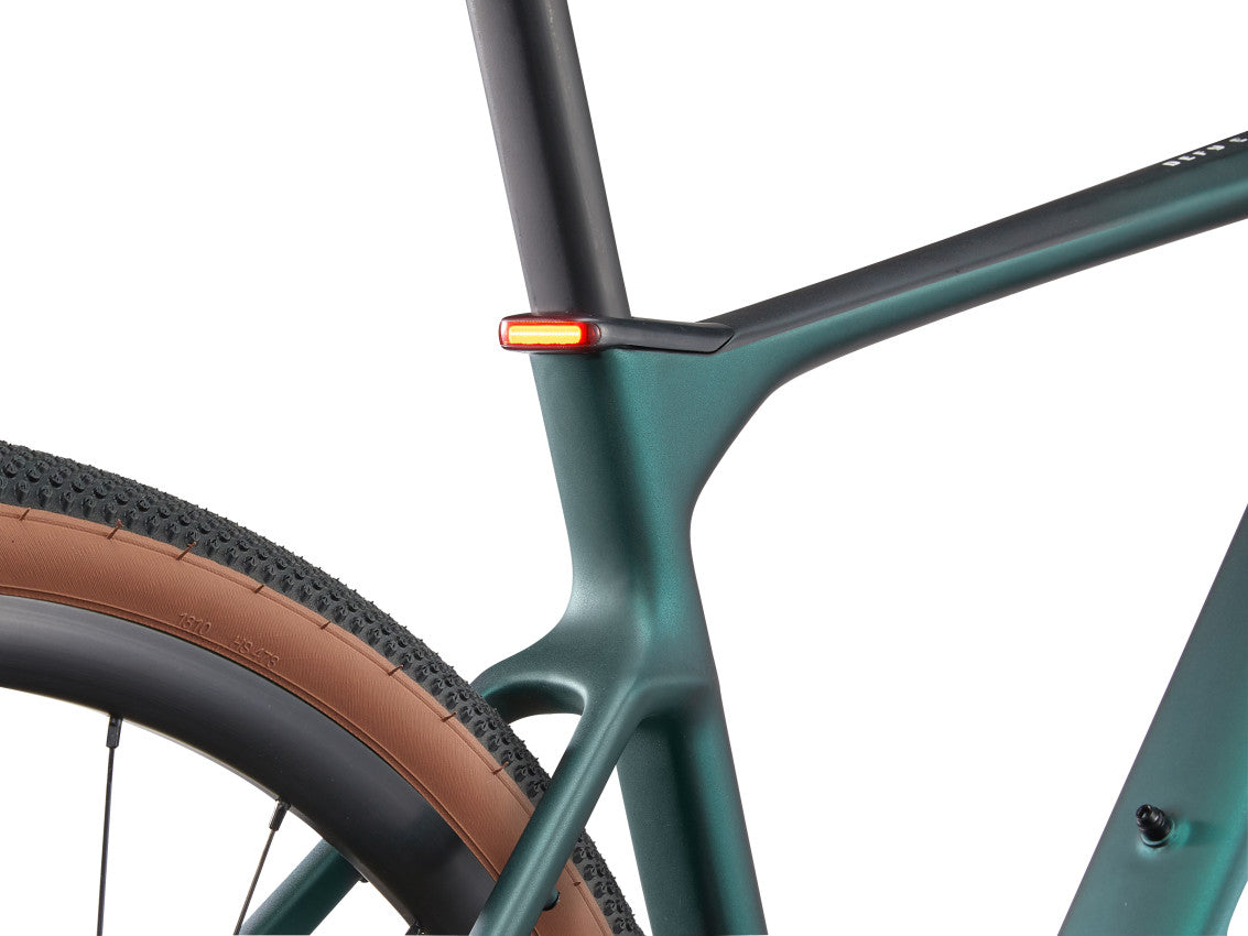 MY24 Defy Advanced E+ EL AR_Color A Kelp Forest-D8