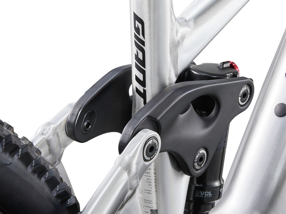 MY24 Reign E+ 3_Color A Raw Aluminum_D3