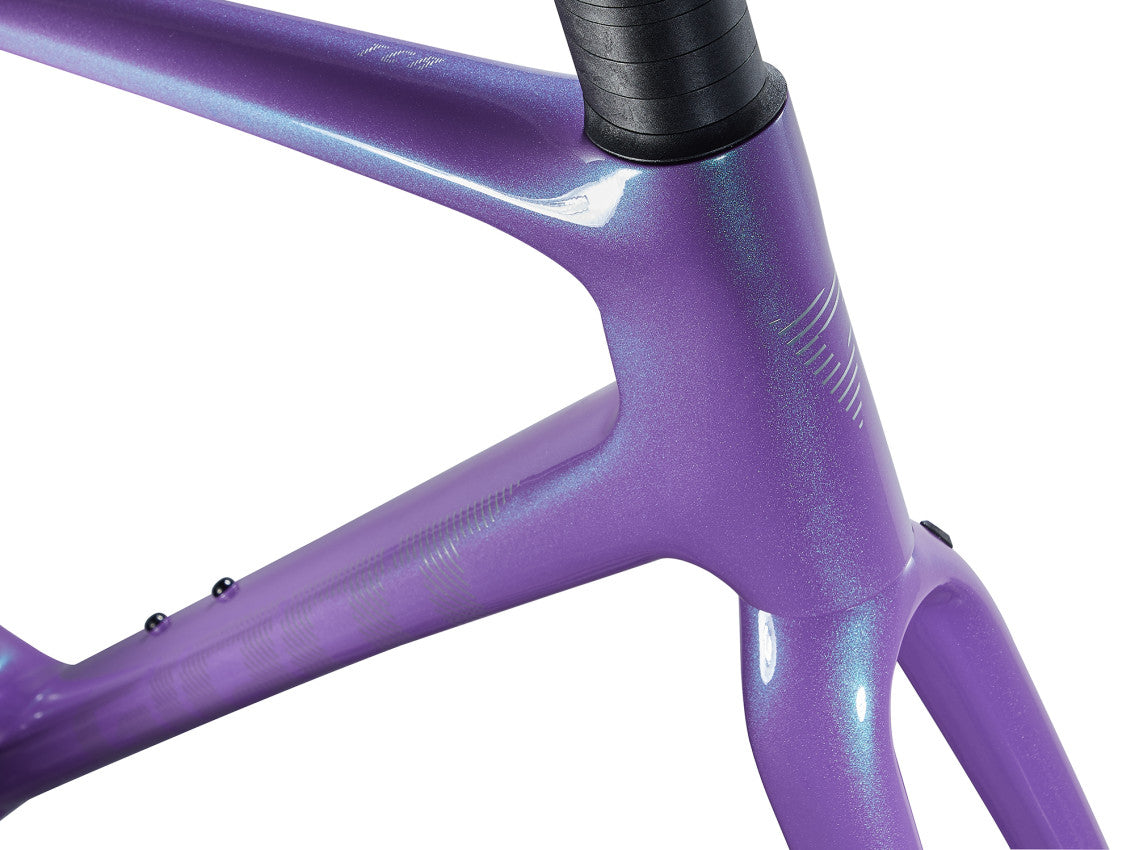 Image 6 of 12 - MY24 TCR Advanced SL Disc-FF A_Color A Digital Blurple_D-4