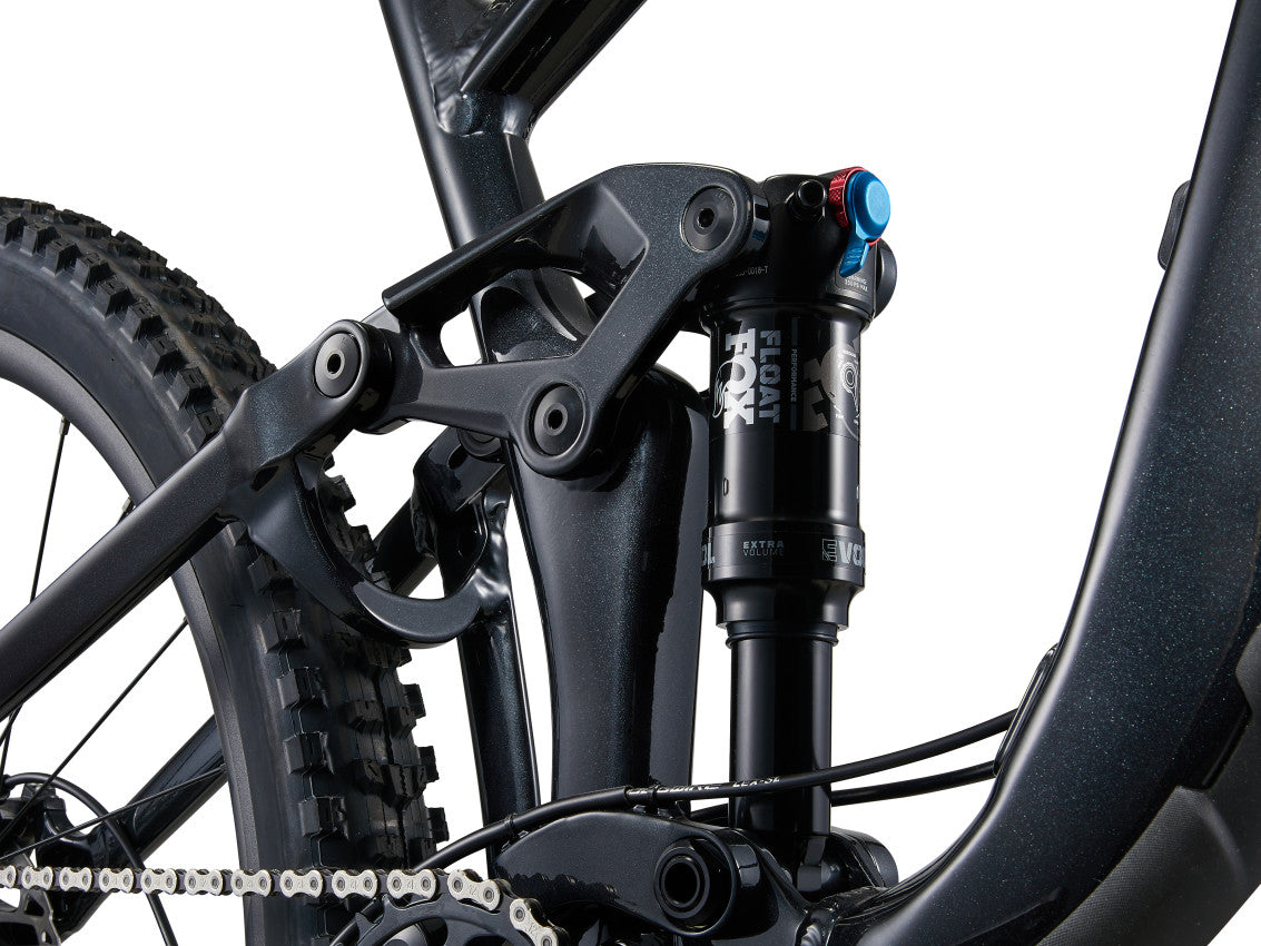 MY24 Trance X 2_Color A Metallic Black-D1