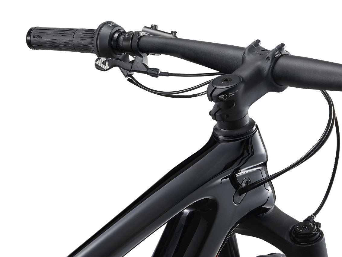 MY25 Anthem Advanced 29 4_Color A Mars Dust-D1