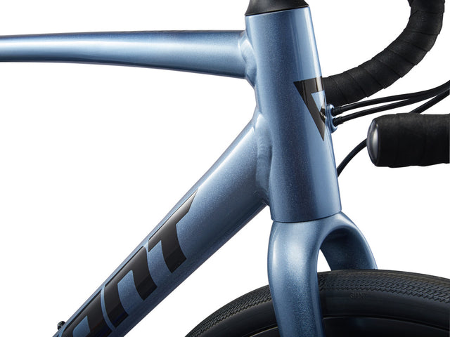 MY25 Contend AR 1_Color A Frost Silver-D1