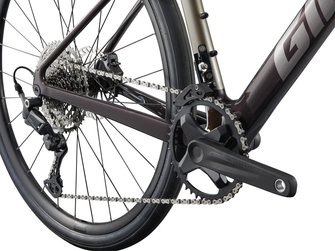 Image 4 of 7 - MY25 FastRoad AR Advanced 2_Color A Tiger Red-D3