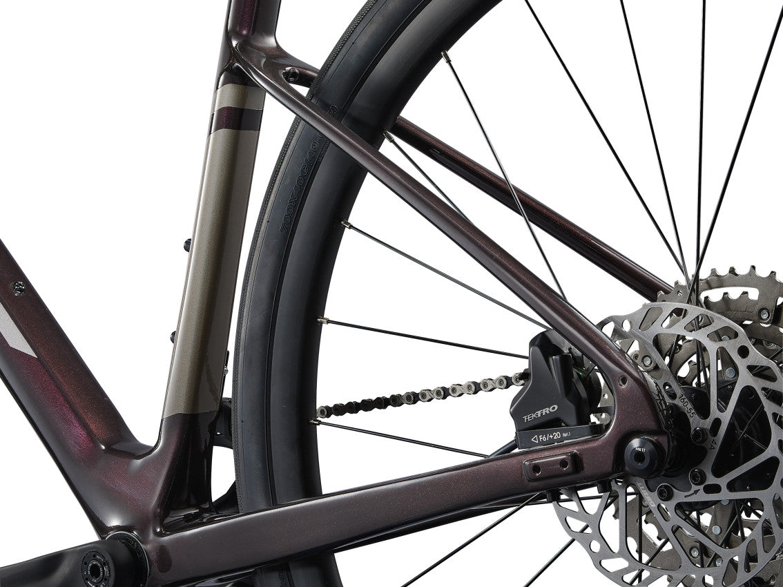 Image 7 of 7 - MY25 FastRoad AR Advanced 2_Color A Tiger Red-D6