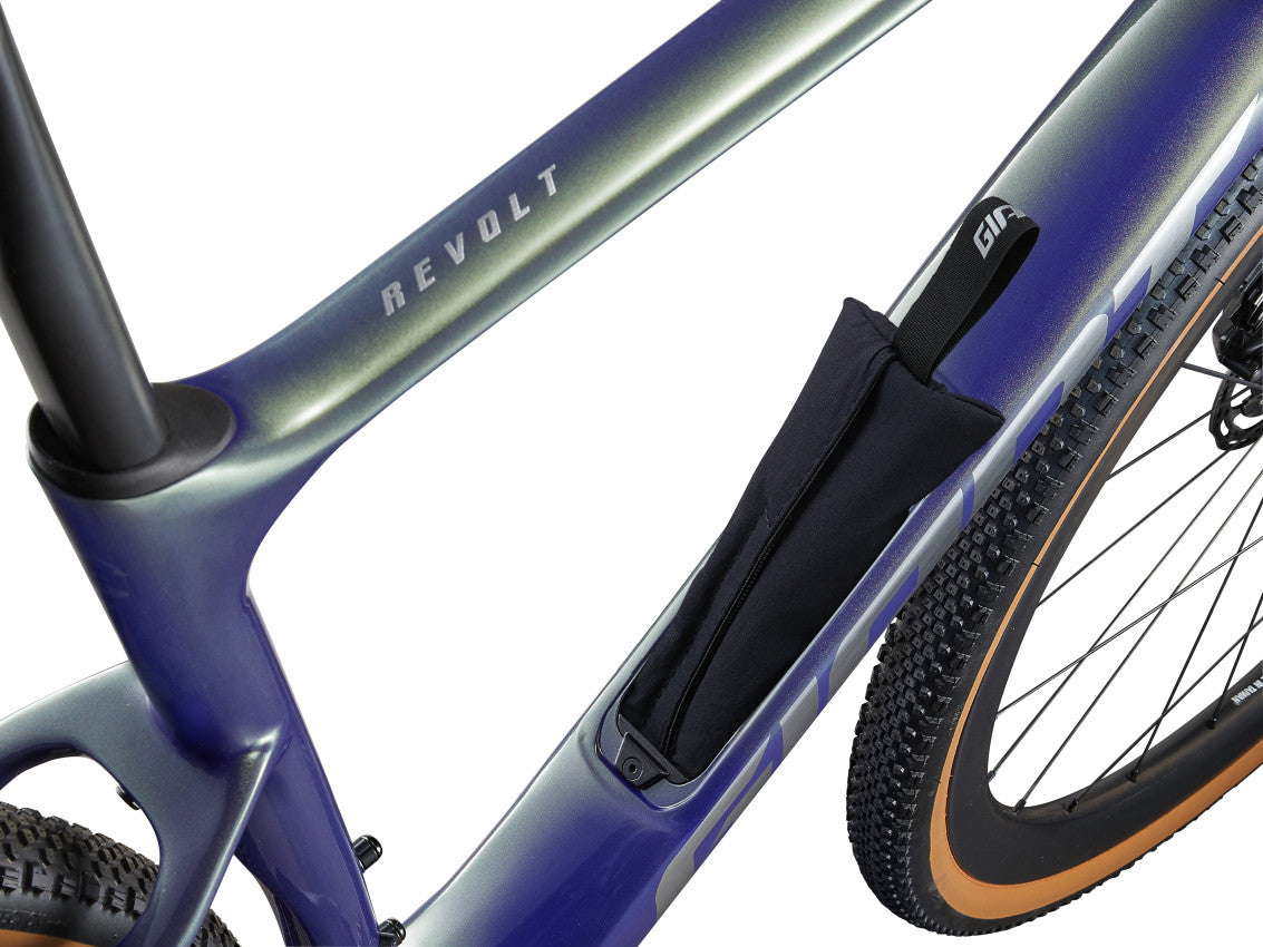 MY25 Revolt Advanced Pro 0_Color A Interstellar-D7