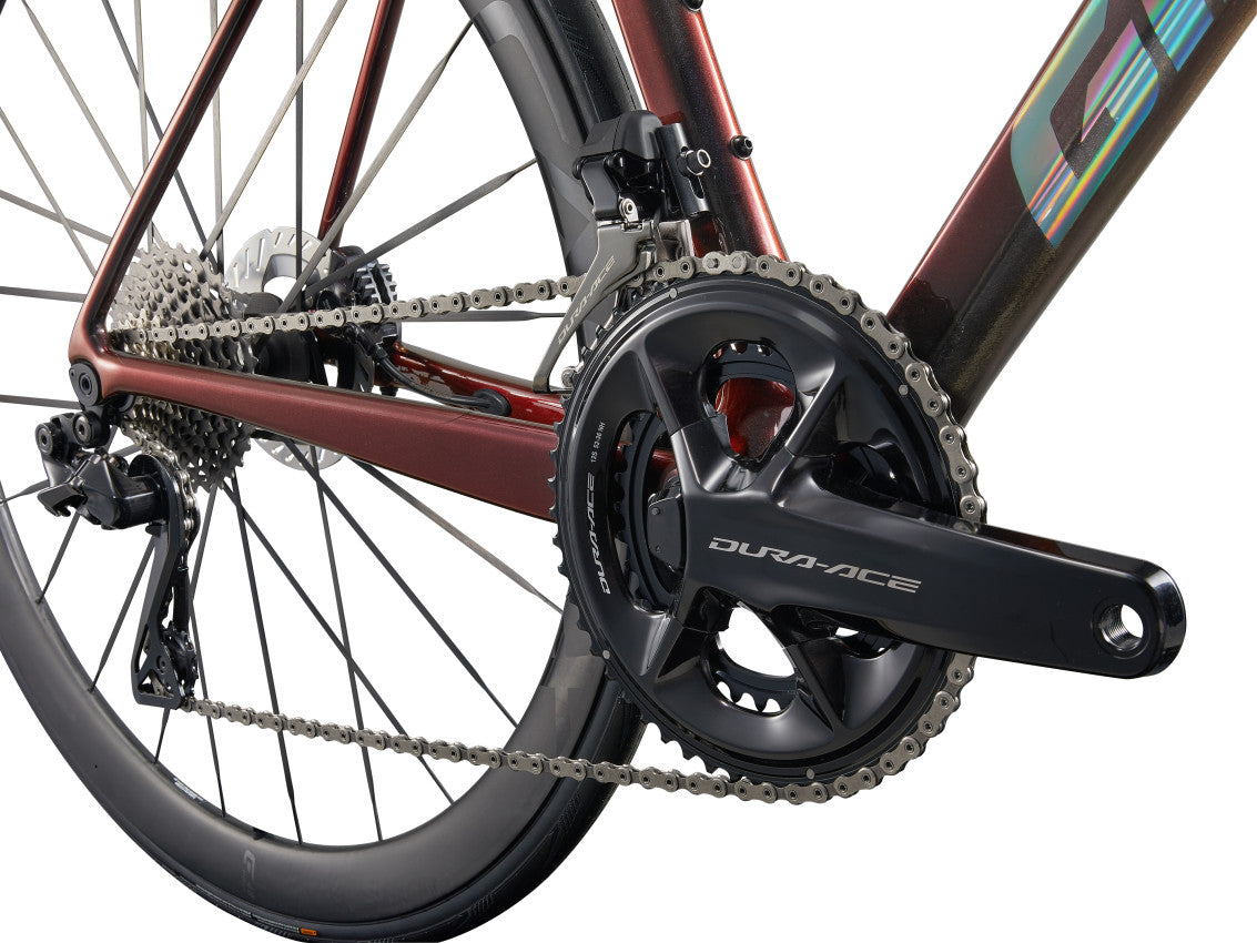 MY25 TCR Advanced SL 0-DA_Color A Black Lava-D8