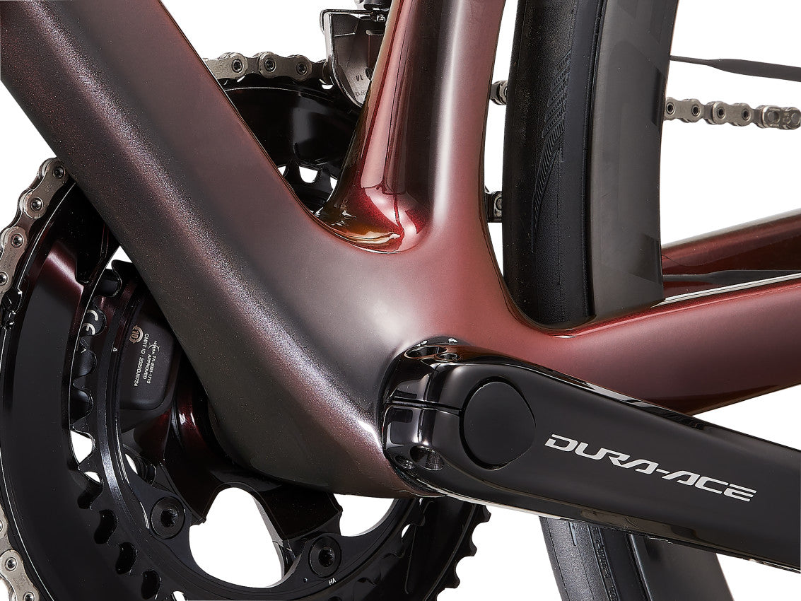 MY25 TCR Advanced SL 0-DA_Color A Black Lava M_3