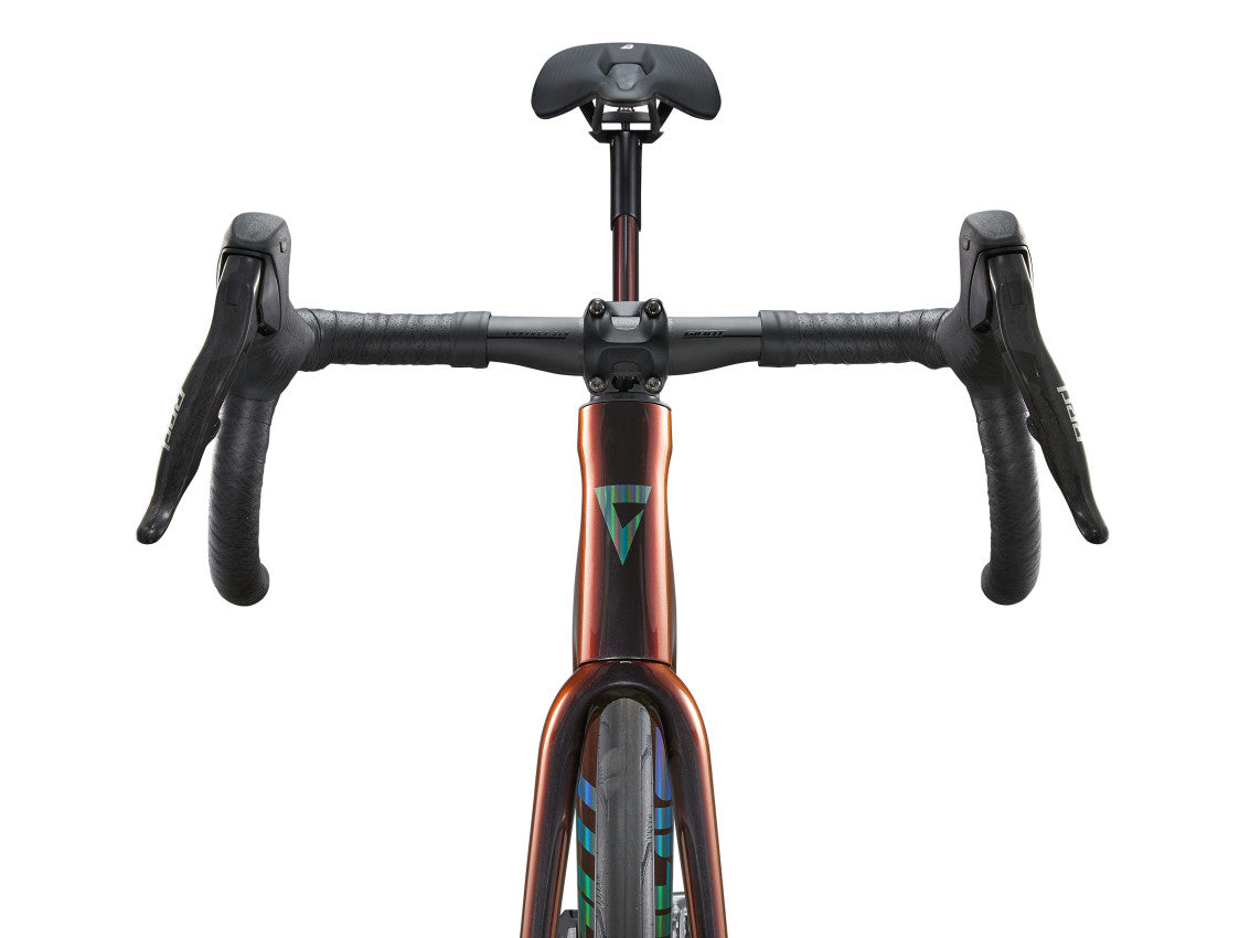 MY25 TCR Advanced SL 0-Red_Color A Black Lava-D1