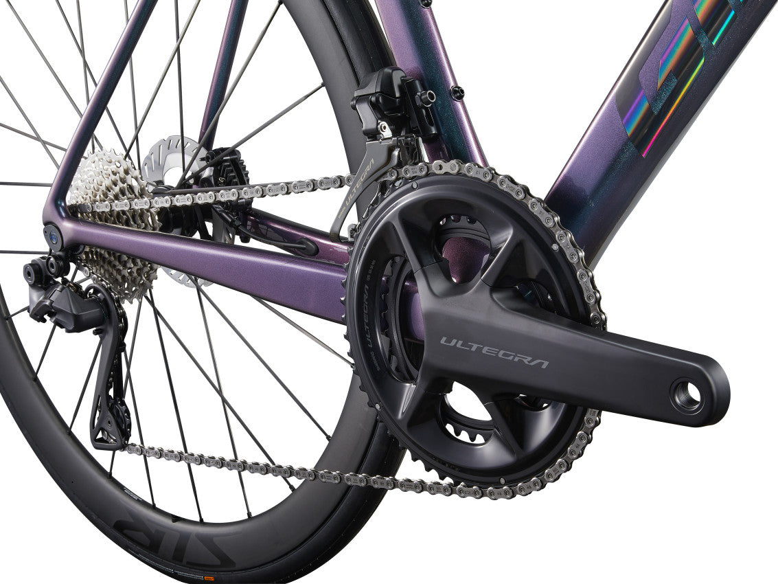 MY25 TCR Advanced SL 1_Color A Blue Dragonfly_Iris-D3