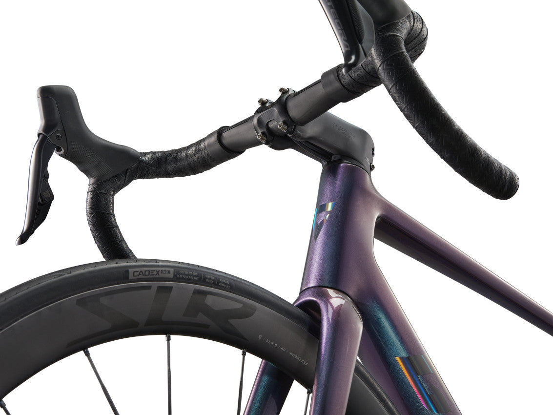 MY25 TCR Advanced SL 1_Color A Blue Dragonfly_Iris-D6