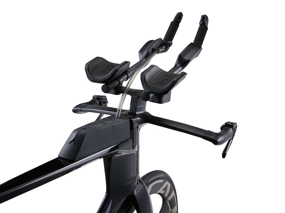 Image 6 of 17 - MY25 Trinity Advanced SL 0_Color A Carbon_Chrome-D-4 1