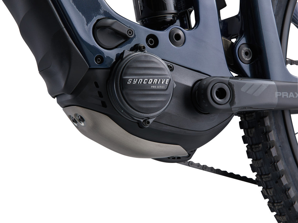 Image 6 of 12 - MY26ReignAdvancedE0_ColorA-D-9