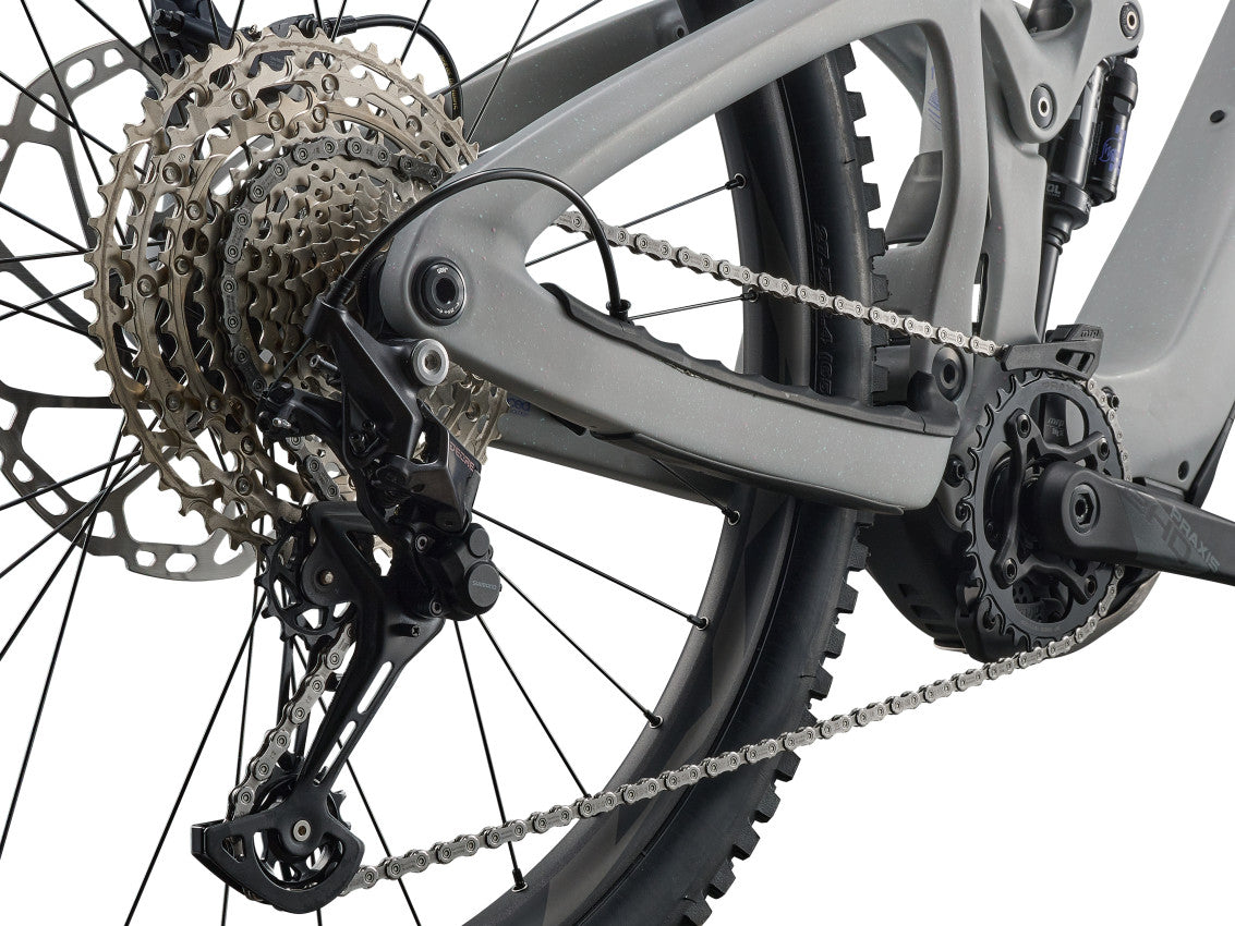 Image 6 of 10 - MY26ReignAdvancedE2_ColorAMoonDust-D3