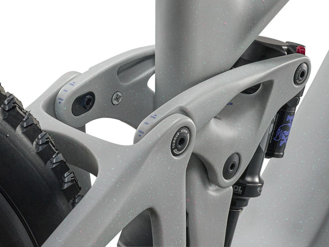 Image 5 of 10 - MY26ReignAdvancedE2_ColorAMoonDust-D6