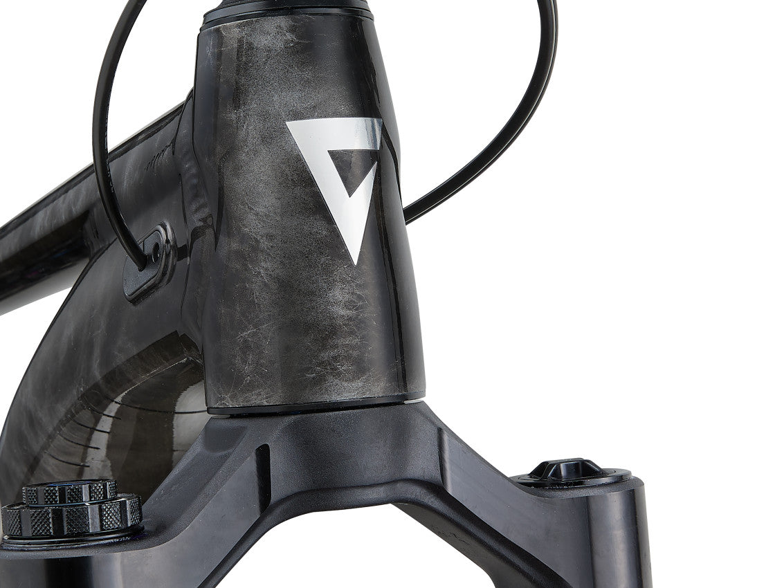 Image 11 of 12 - MY26ReignSE_ColorA-D-10