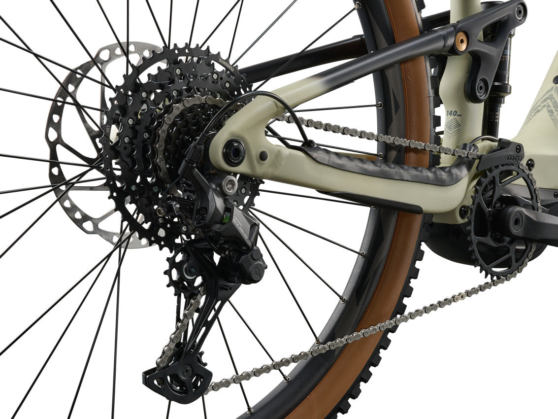 Image 3 of 9 - MY27EmboldenE1_ColorAPaleMoss_Black-D2