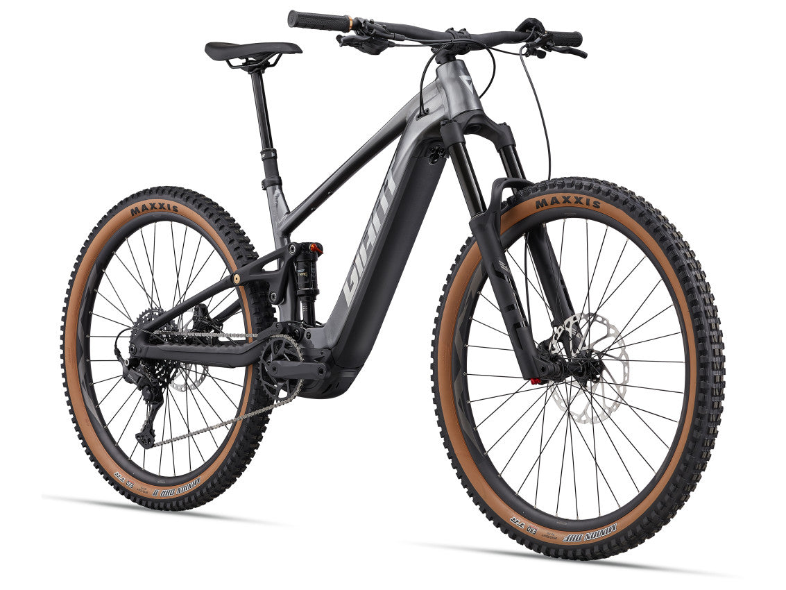 Image 8 of 12 - MY27StanceE1_ColorBCharcoal_Black-Front