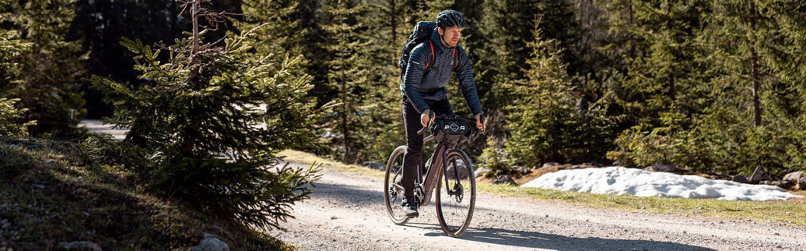Adventure & Trekking E-bikes