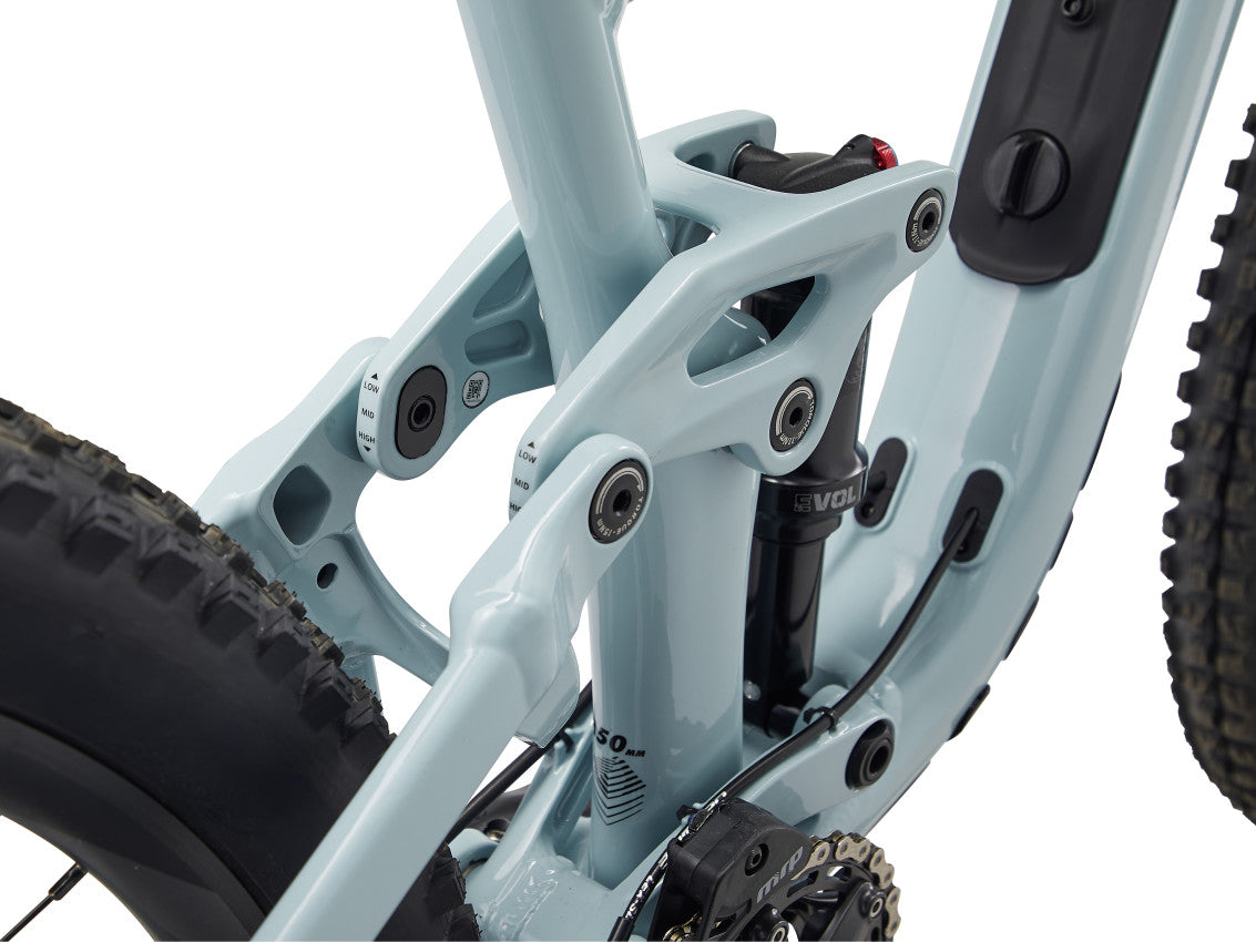  MY23 Intrigue LT 1_Color A Soap Suds_MTB-11
