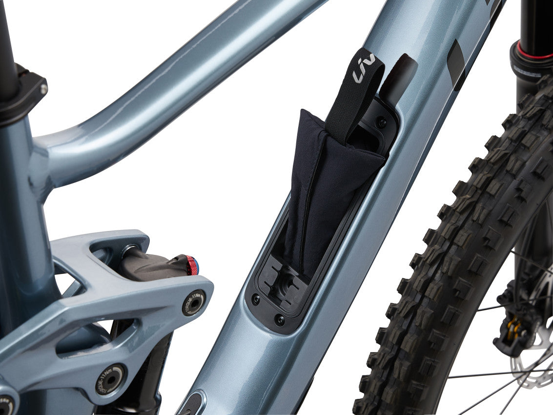 Image 7 of 8 - MY23 Intrigue LT 2_Color A Aged Denim_MTB-10