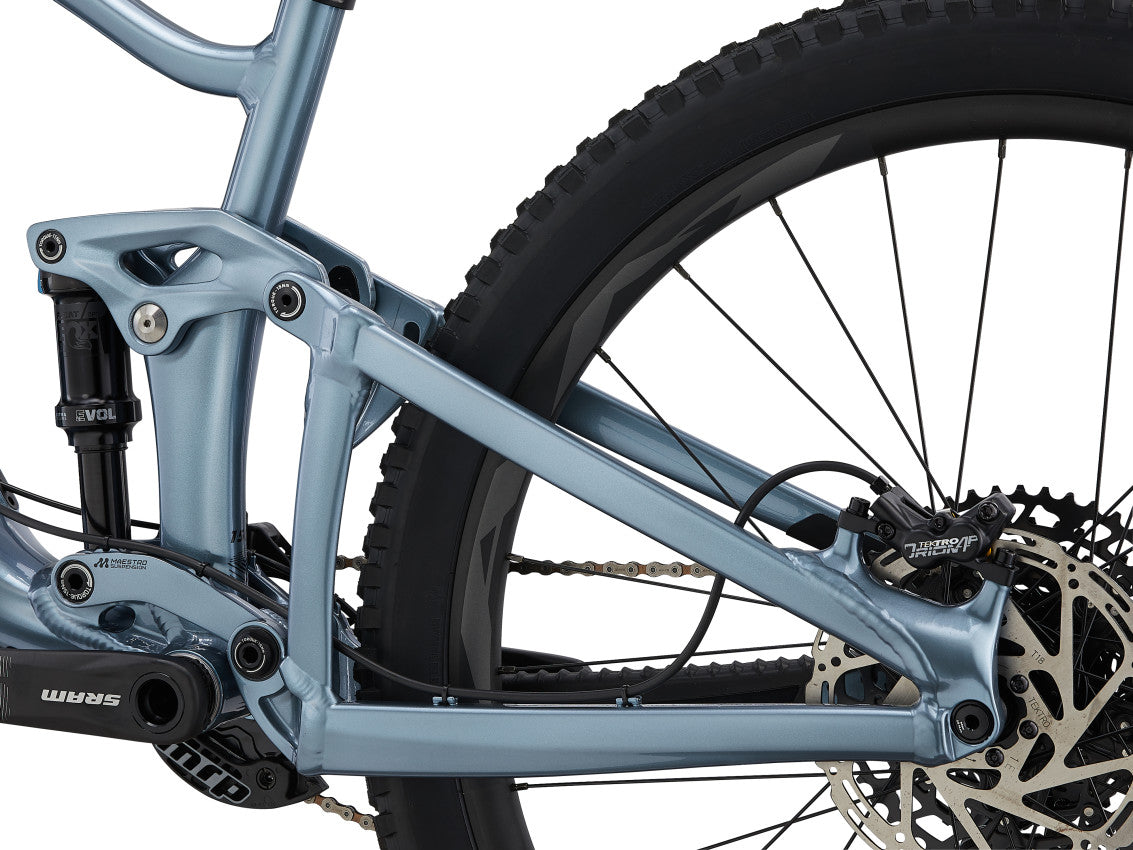 Image 4 of 8 - MY23 Intrigue LT 2_Color A Aged Denim_MTB-6