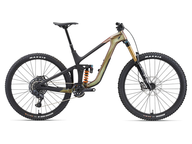 Image 1 of 17 - Gloss Messier / Matte Carbon