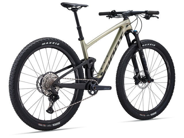  MY24 Anthem Advanced 29 2_Color A Golden Haze_Rear