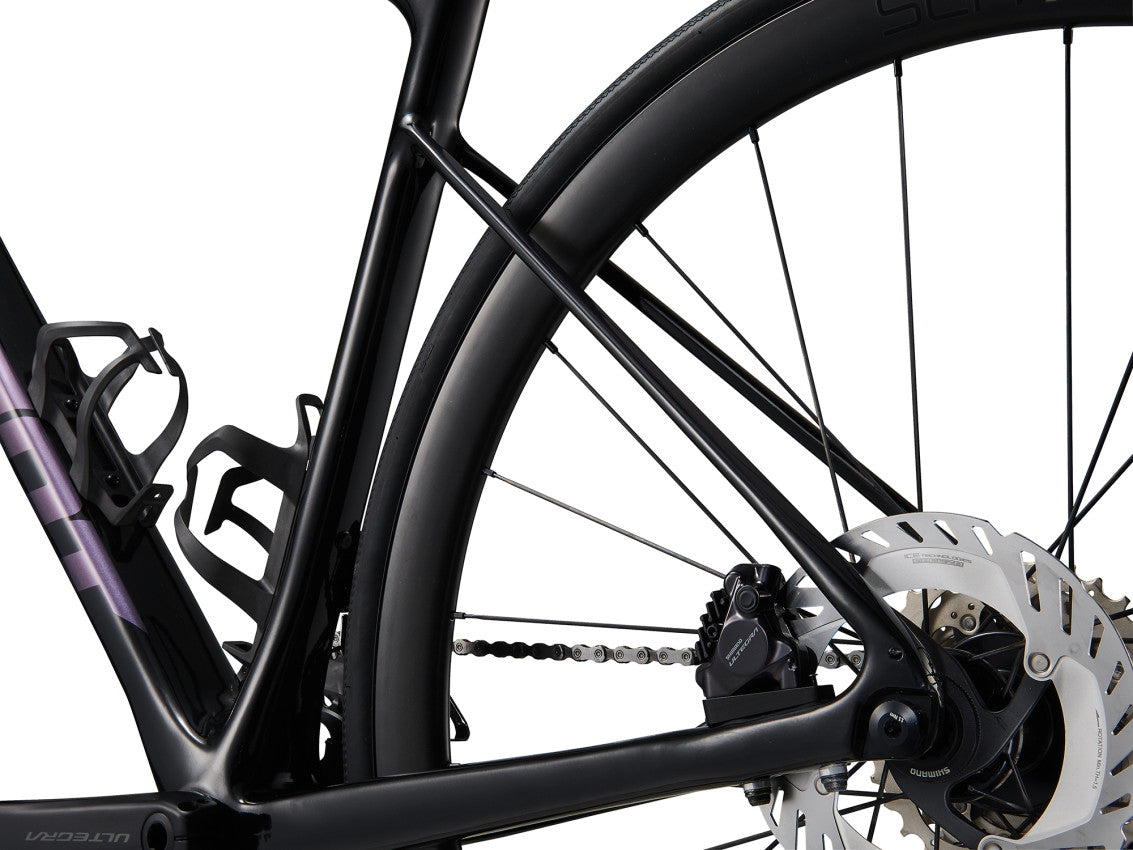  MY24 Defy Advanced Pro 0_Color A Carbon_BlueDragonfly-D5