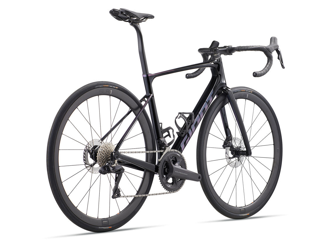  MY24 Defy Advanced Pro 0_Color A Carbon_BlueDragonfly_Rear