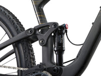  MY24 Pique Advanced 29 1_Color A Raw Carbon-D2