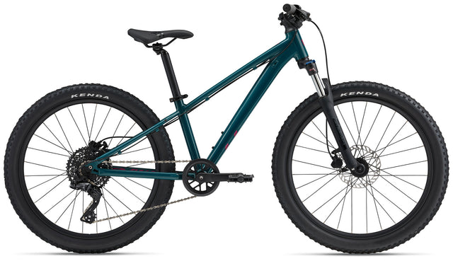 MY24 STP 24 FS-LIV_Color A Deep Lake