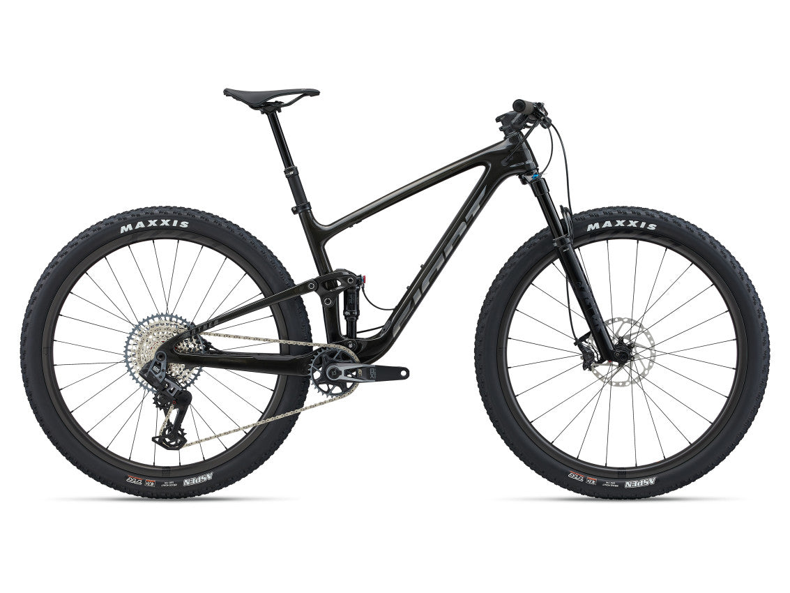 MY25 Anthem Advanced 29 1_Color A Raw Carbon