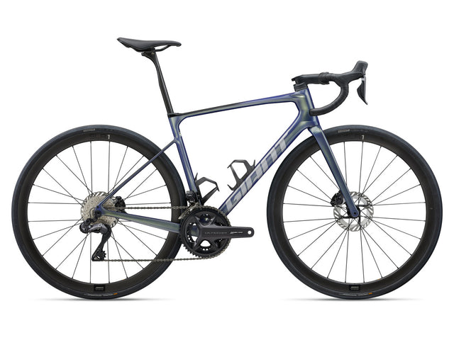 MY25 Defy Advanced Pro 0_Color A Interstellar