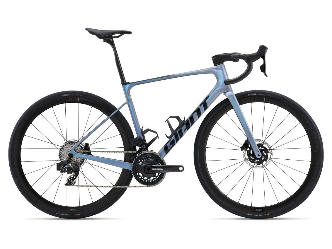 MY25 Defy Advanced SL 1_Color A Moonstone