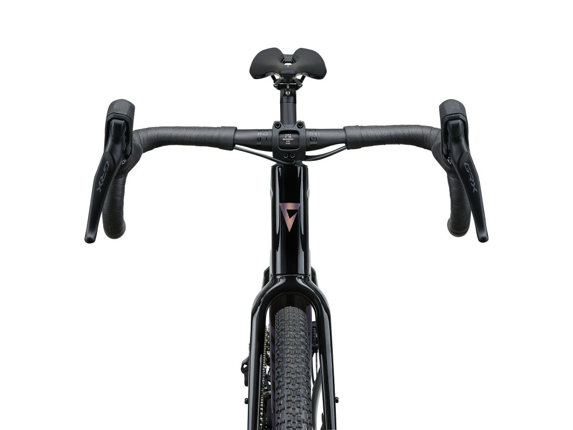  MY25 Revolt Advanced 2_Color A Carbon Smoke-D-2