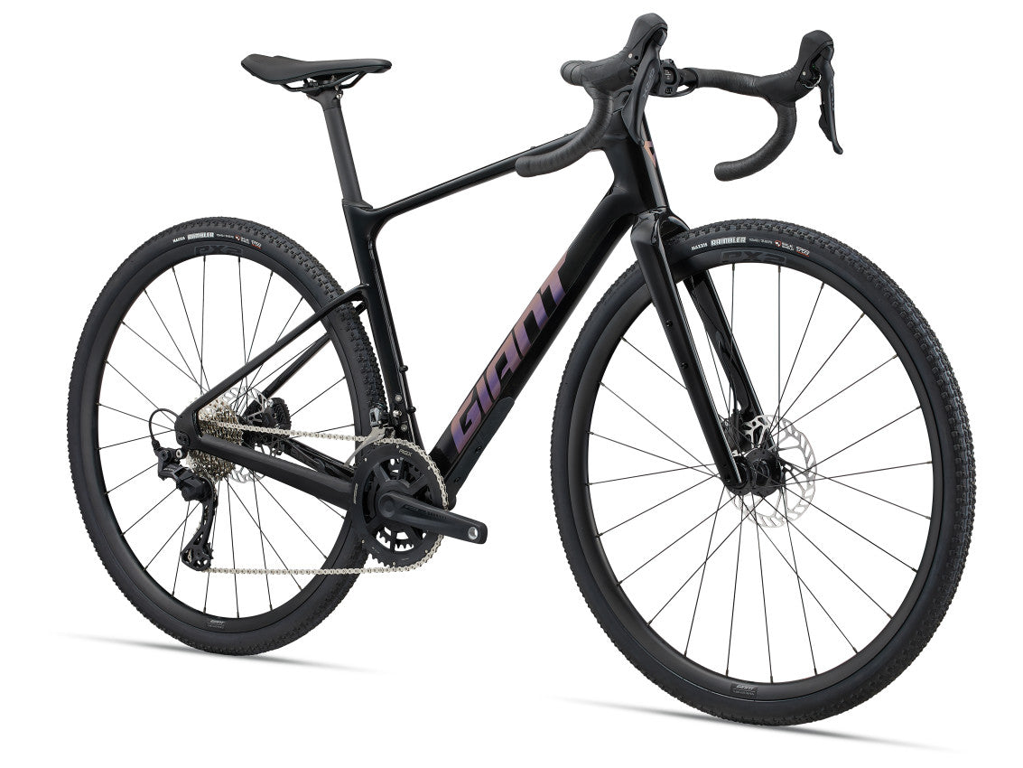  MY25 Revolt Advanced 2_Color A Carbon Smoke-Front 1