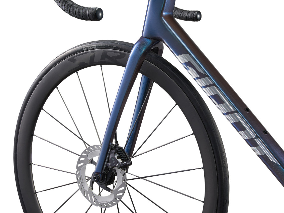  MY25 TCR Advanced Pro 0-Di2_Color A Ocean Twilight_Glare Chrome-D2