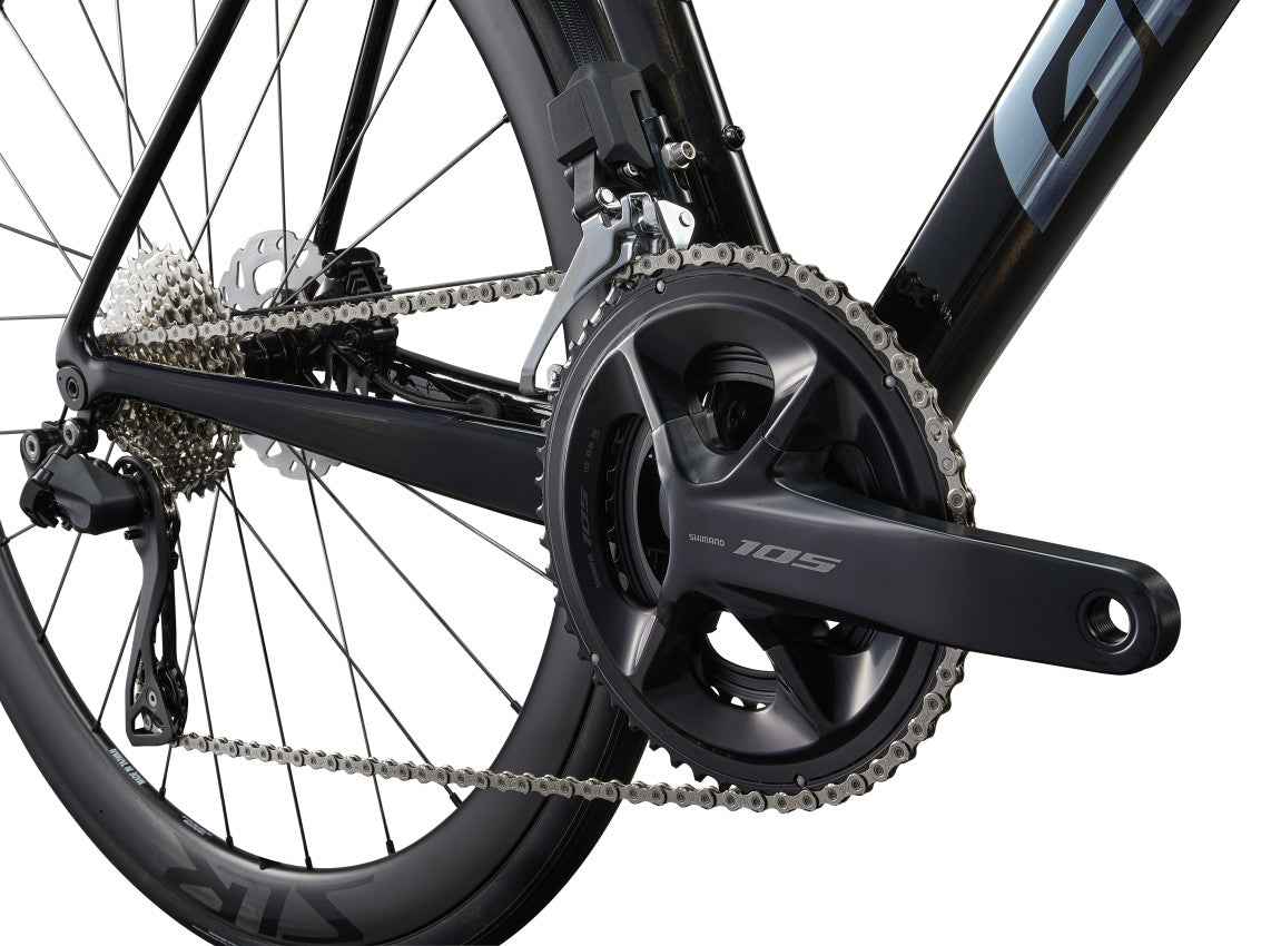  MY25 TCR Advanced Pro 1-Di2_Color A Carbon_Chrome-D2
