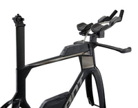 Image 4 of 9 - MY25 Trinity Advanced SL Tri-FF_Color A Carbon_Chrome-D-1