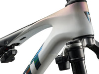 Image 9 of 10 - MY26AnthemAdvancedSLSE_ColorAWhite_Carbon-D2